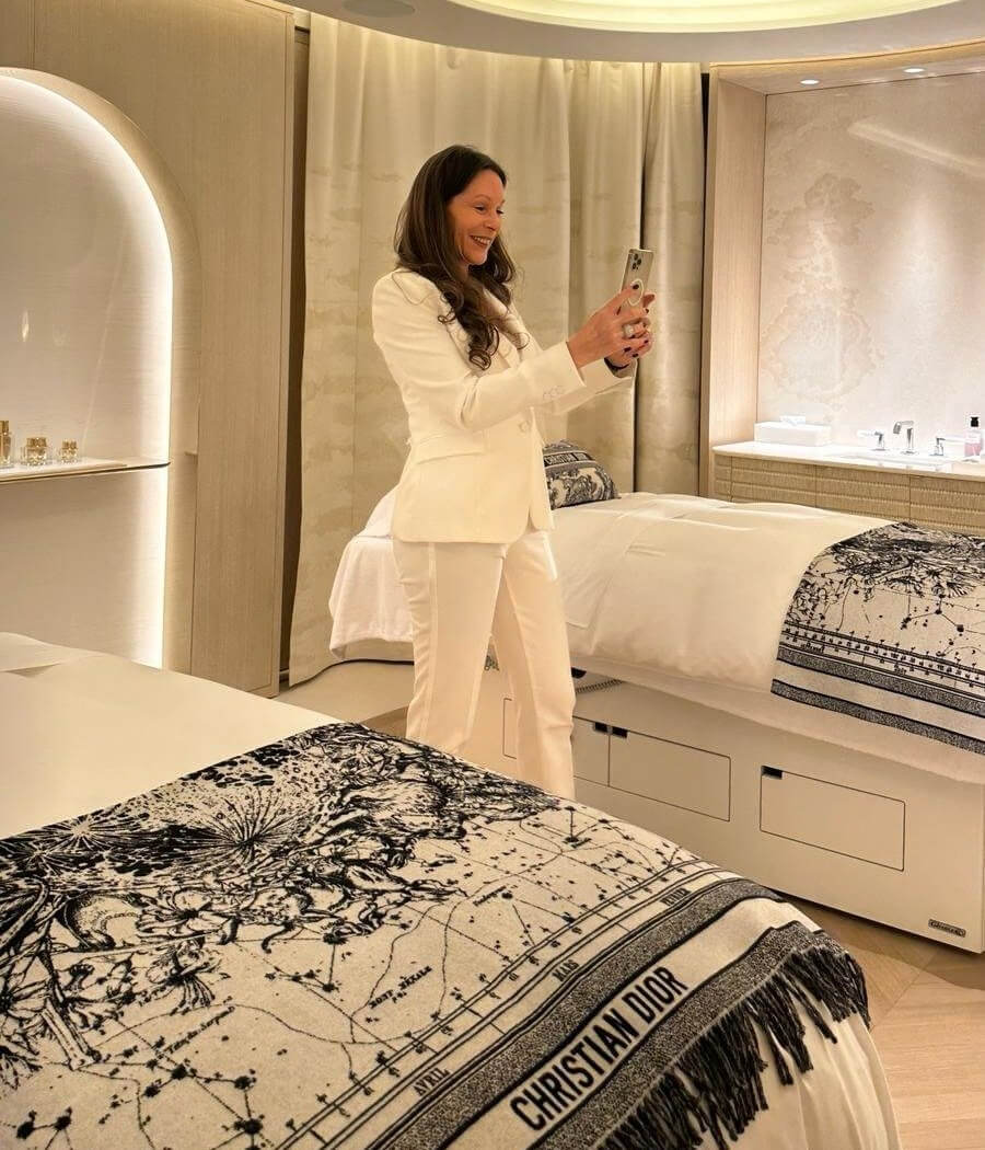 the-brand-office-1-900-1050